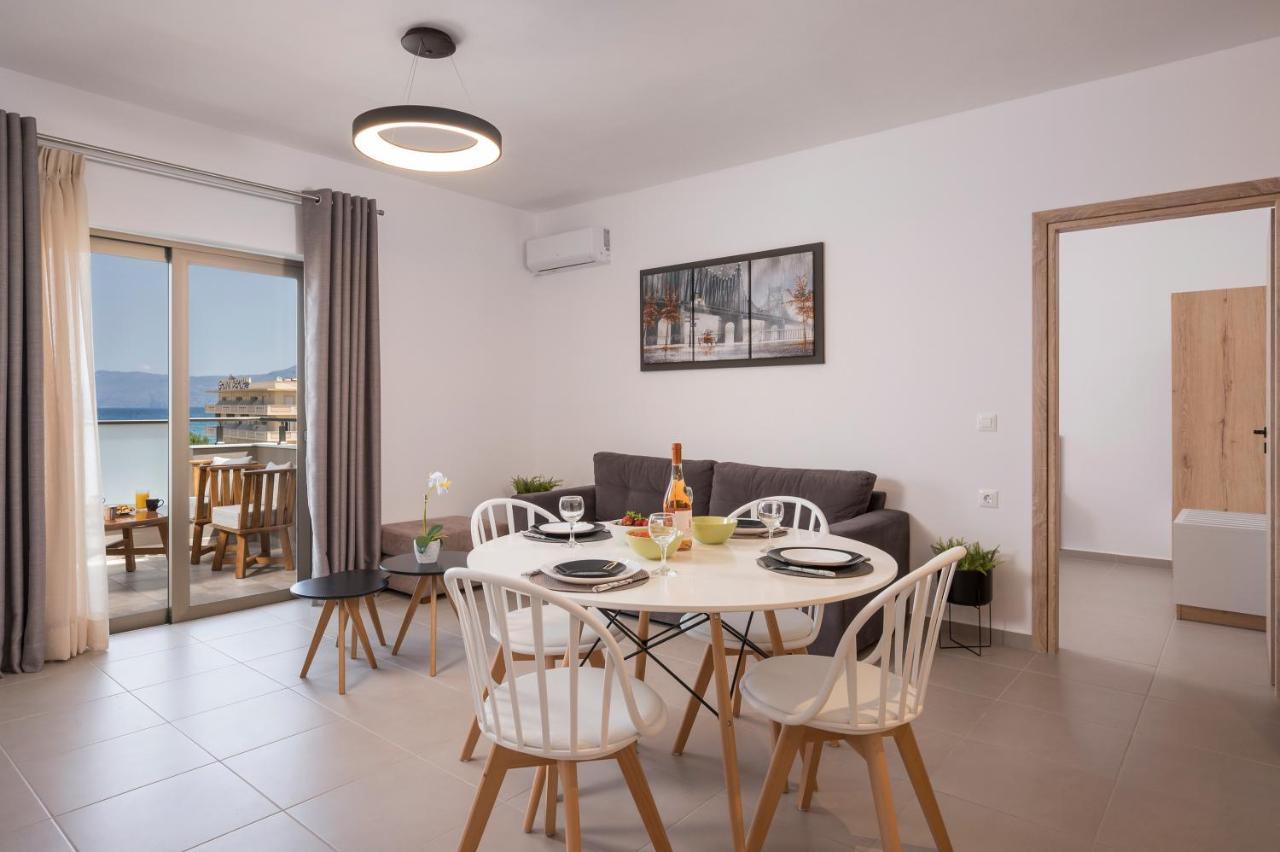 Indigo Blue Seaside Deluxe Apartments Kíszamosz Kültér fotó