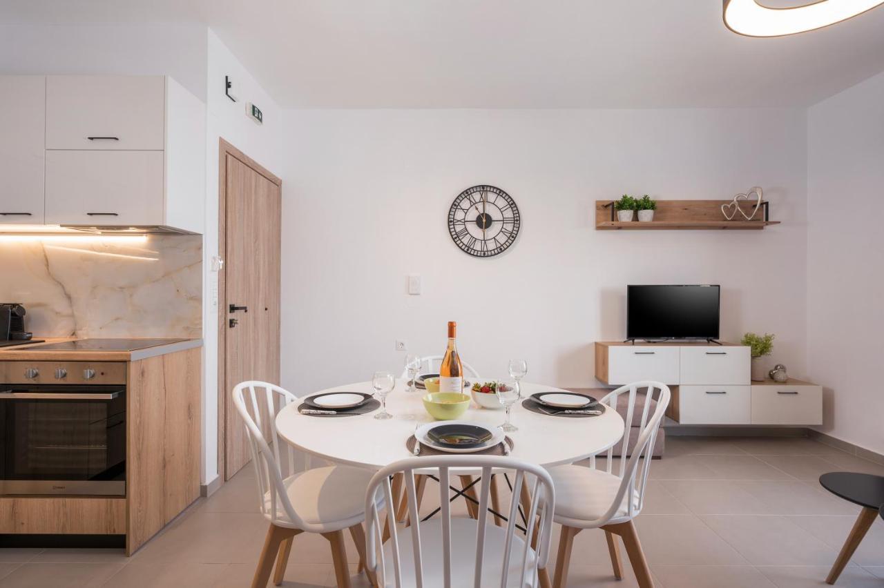 Indigo Blue Seaside Deluxe Apartments Kíszamosz Kültér fotó